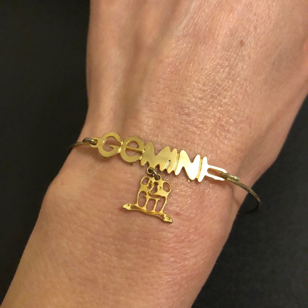 Vintage Gemini Gold Tone Zodiac Bangle Bracelet